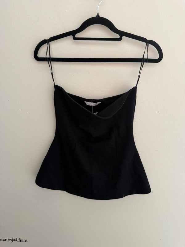 svartur peplum toppur