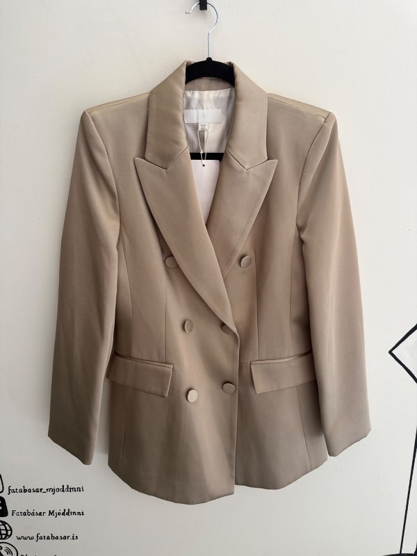 Gylltur blazer Zara