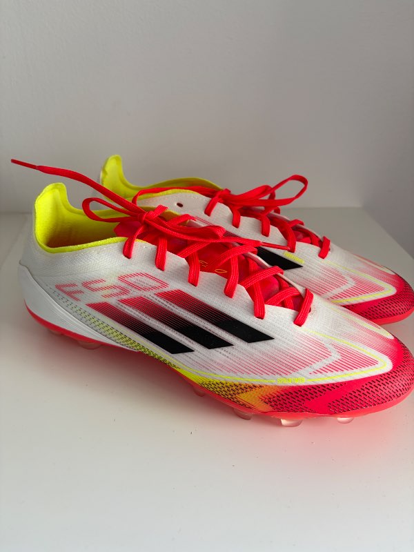 Fótboltaskór Adidas F50 NÝJIR
