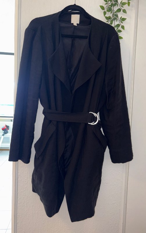 H&M síður jakki með ól