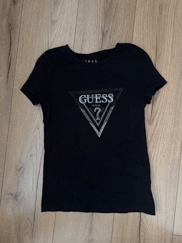 Svartur Guess bolur