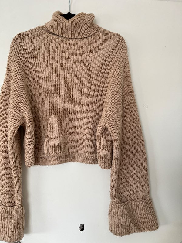 Beige peysa cropped