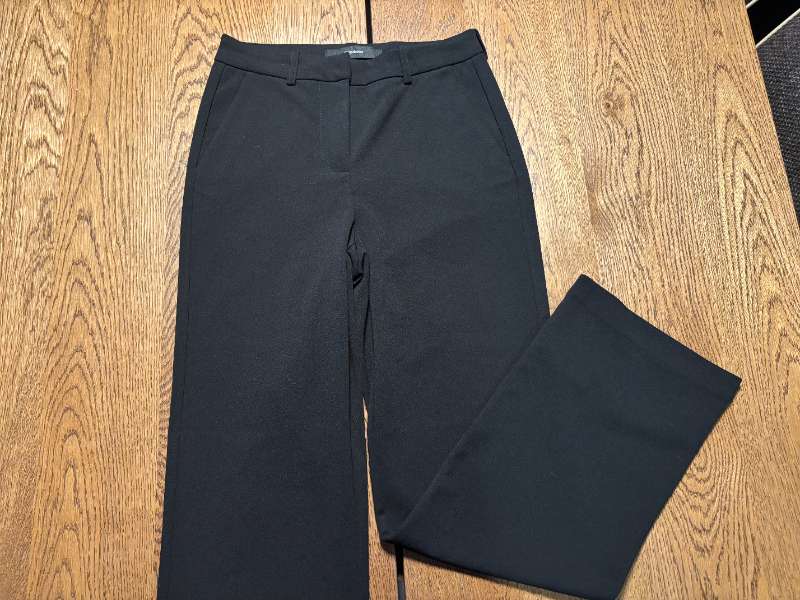 Vero moda buxur svartar