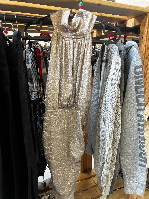 S- ASOS kjóll gull