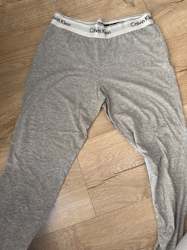 C Calvin Klein leggings
