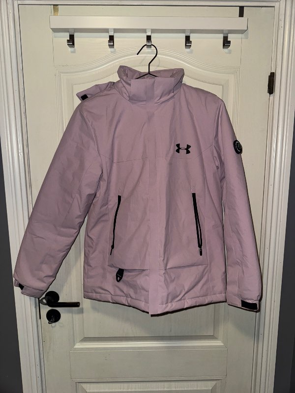 Under Armour úlpa - fjólublá