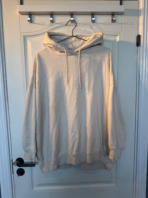 Beige hettupeysa - Monki