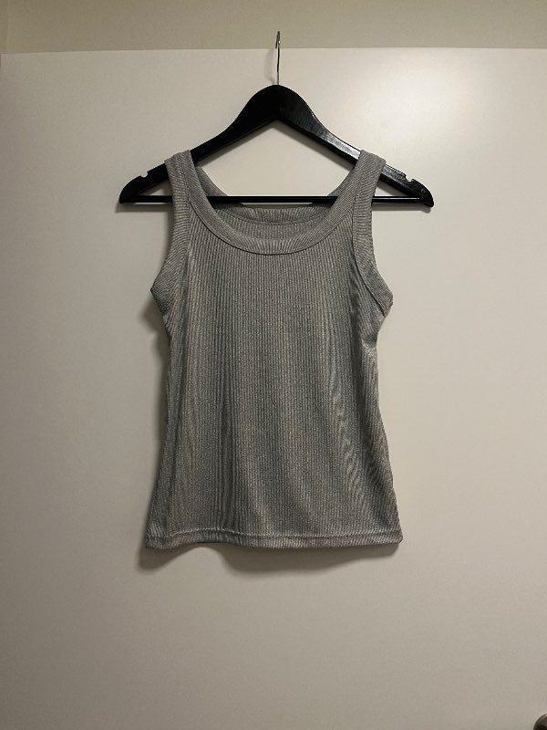 Hlýrabolur lítið nr ónotaður