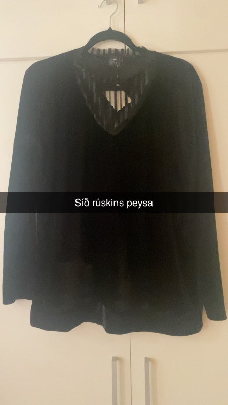 Síð rúskins peysa