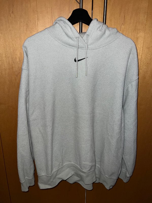 Nike myntugræn hettupeysa