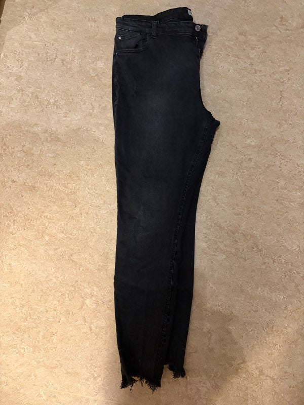 Svartar gallabuxur