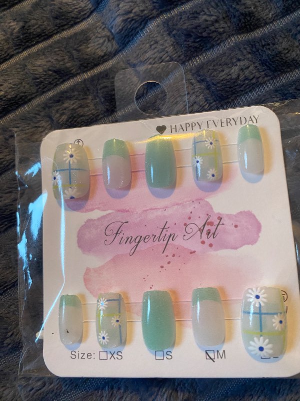 Grænar press on nails