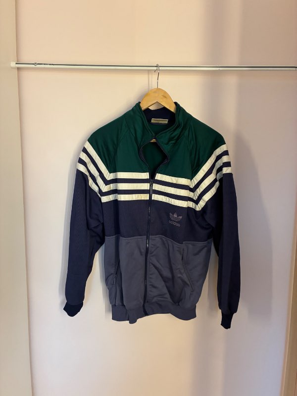 Adidas vintage peysa