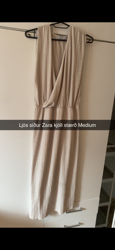 Ljós síður Zara kjóll