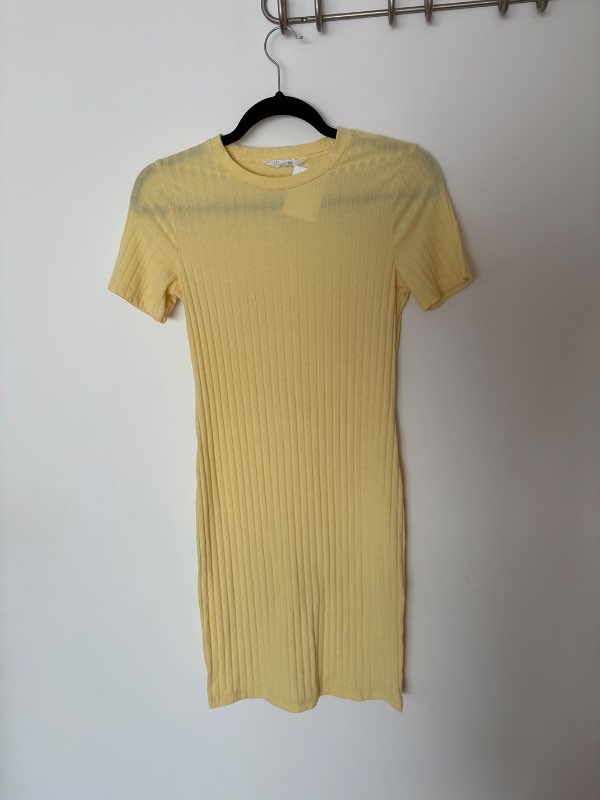 Gulur kjóll 1x notaður Primark