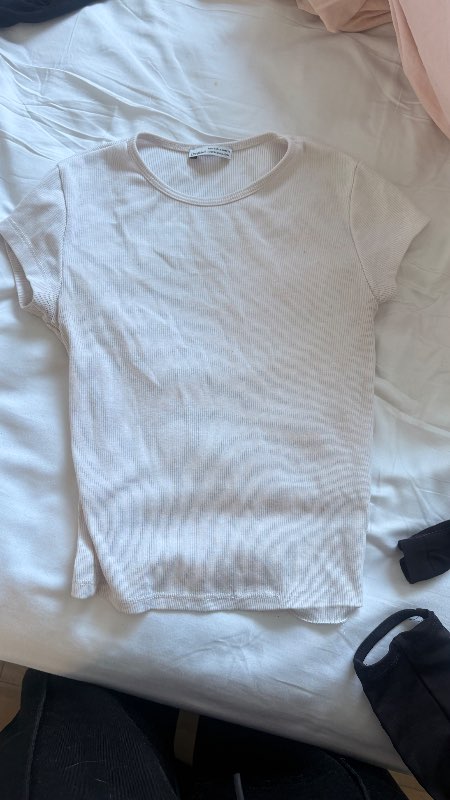 HVITUR BERSHKA BOLUR