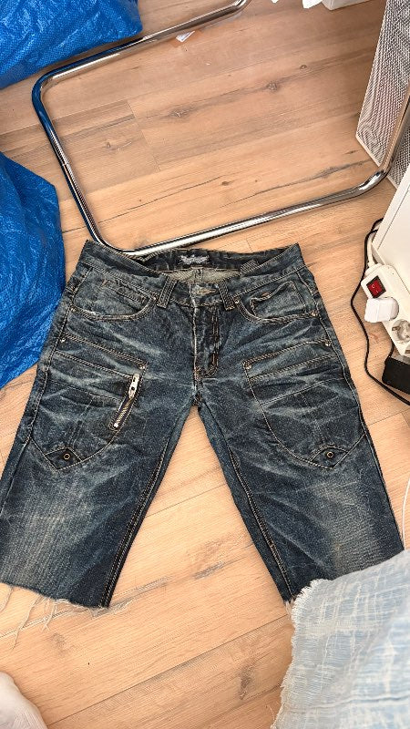 Vintage capris