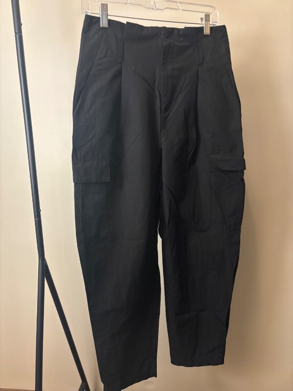 Zara svartar vasabuxur