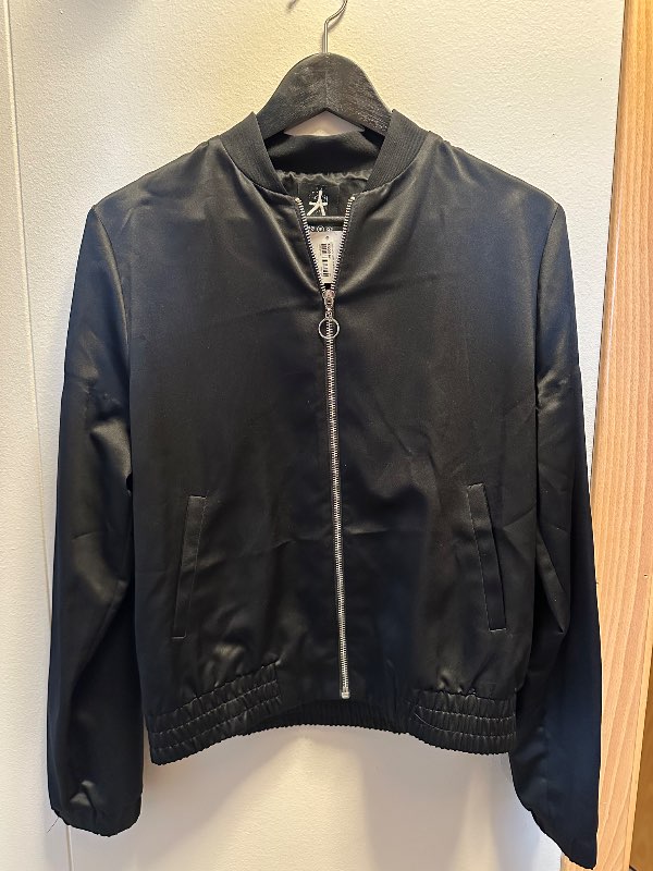 Primark svartur jakki