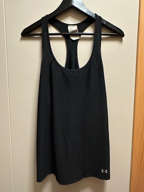 Under Armor svartur bolur