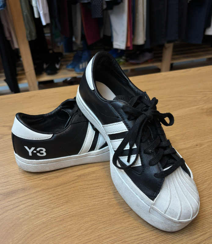 Adidas Y3 Svartir Strigaskór