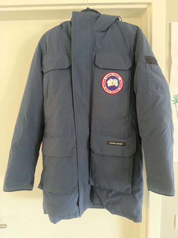 Canada Goose Blá úlpa S
