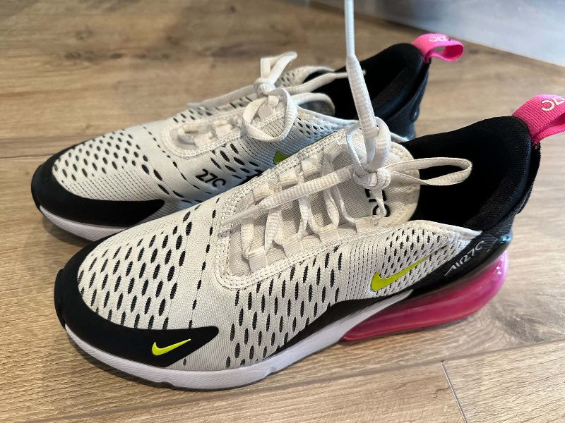 Nike air skór hvítir/bleikir