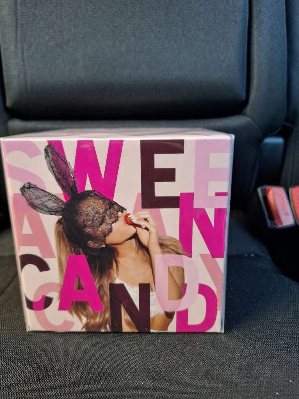 Ariana grande ilmvatn sweet like candy
