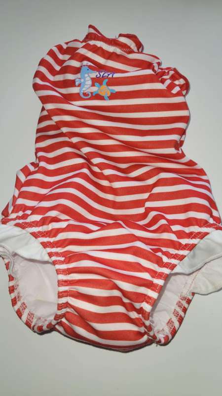 Sundbolur með aqua nappy