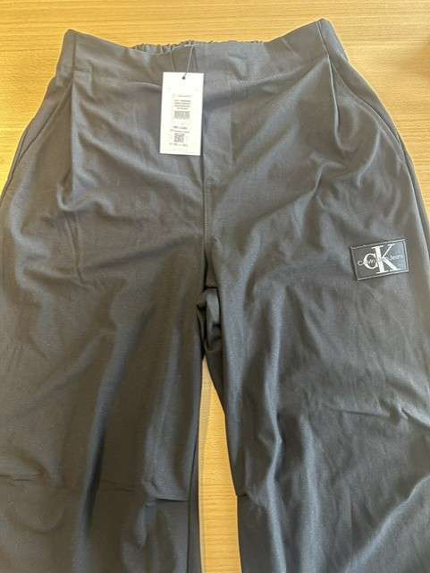 CK buxur svart