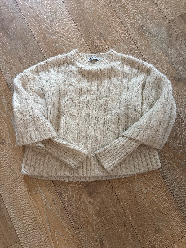 Ljós prjónapeysa Zara