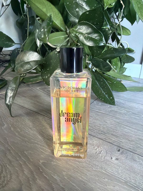 Victoria secret dream angel