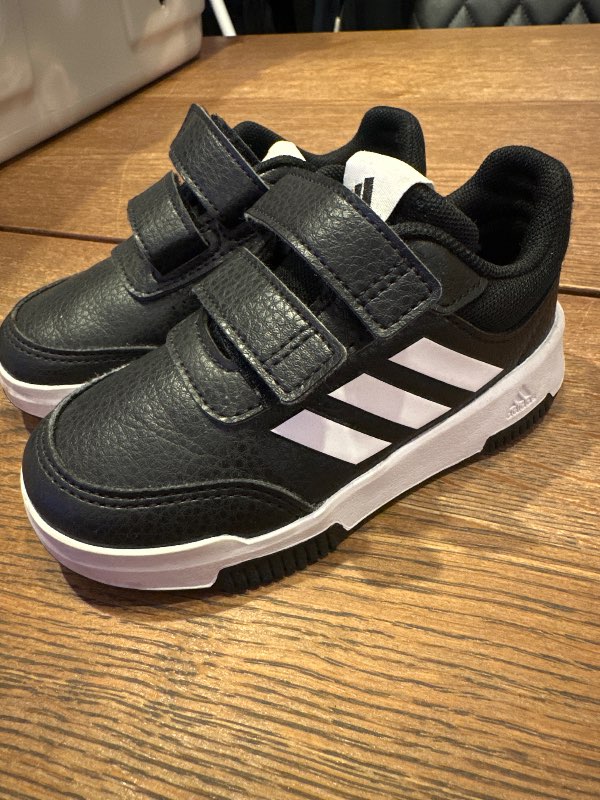 adidas skor svartir nýjir