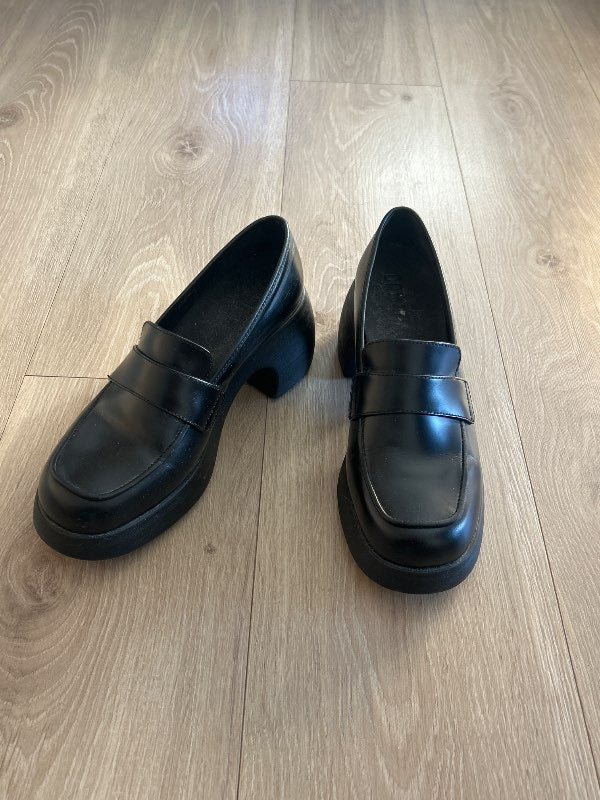 Camper skór