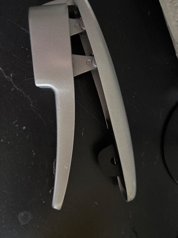 hvítlaukspressa og skeri