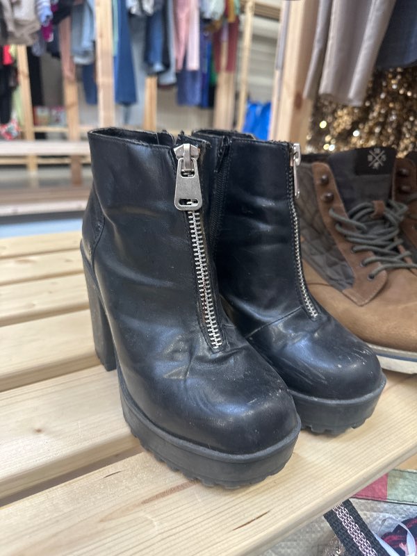 River Island skór