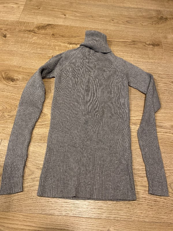 Zara rúllukragi grá