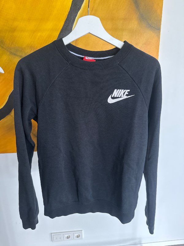 Nike peysa