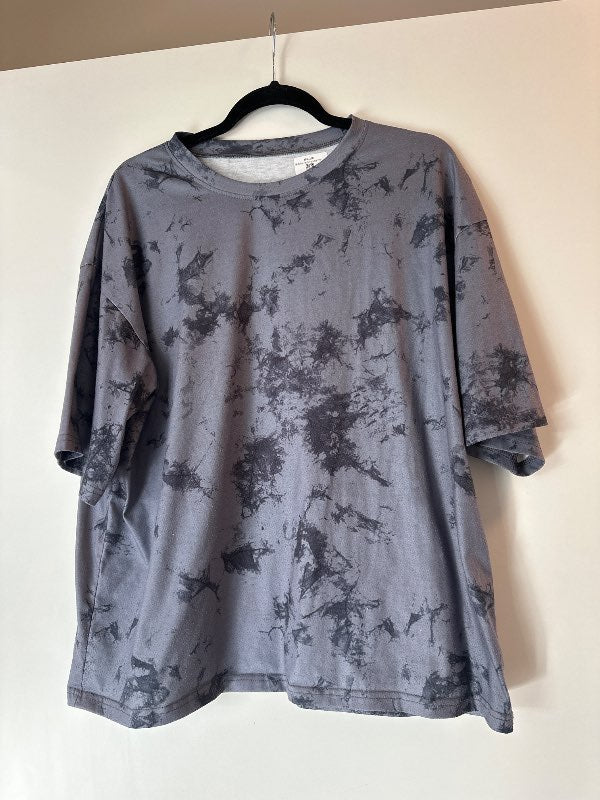 Grár&svartur stuttermabolur st.XL