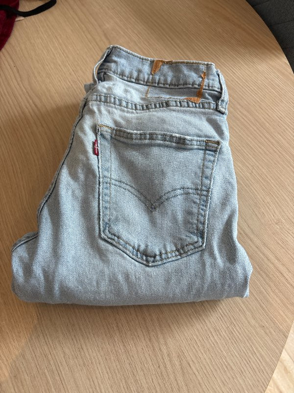 Ljosar 542 levis