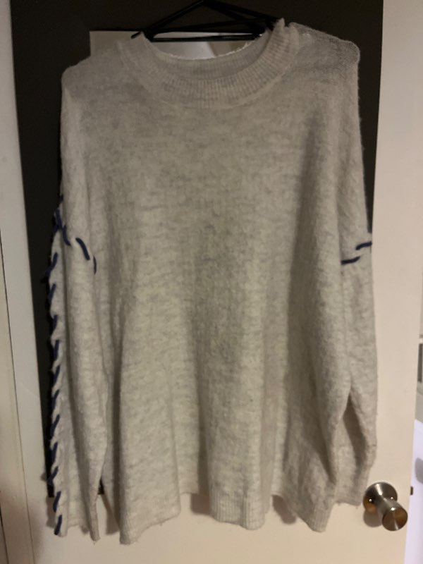 ZeZe peysa með saum