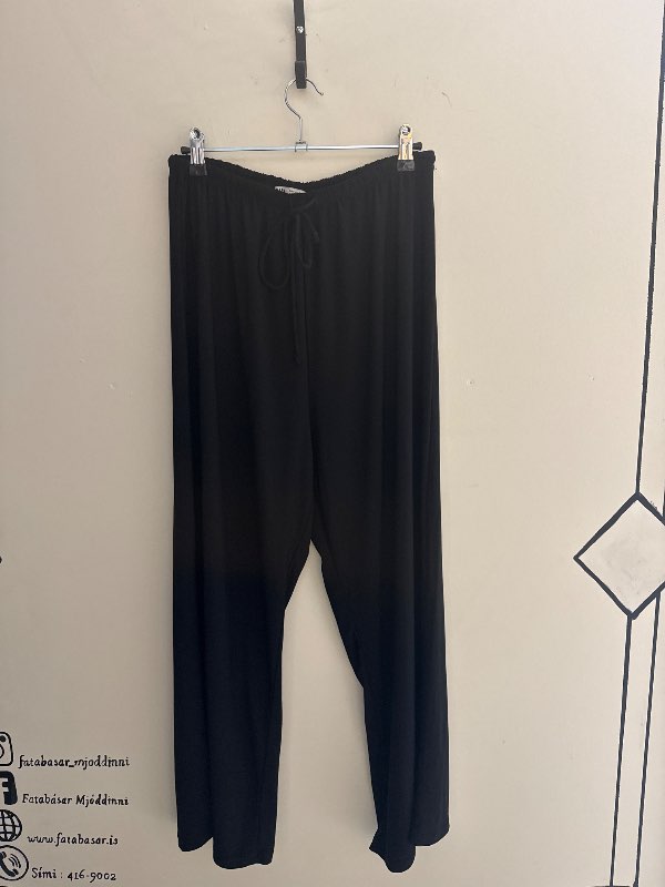Zara svartar buxur