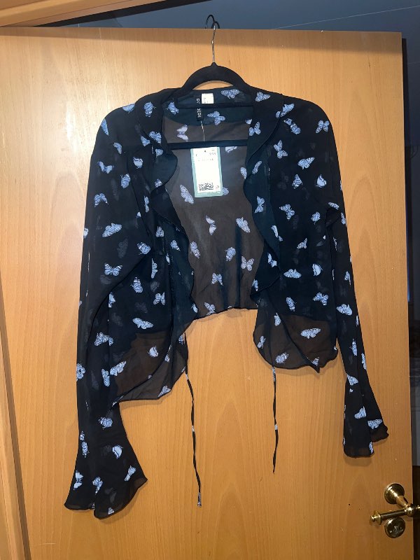 H&M fiðrilda skyrta - ónotuð