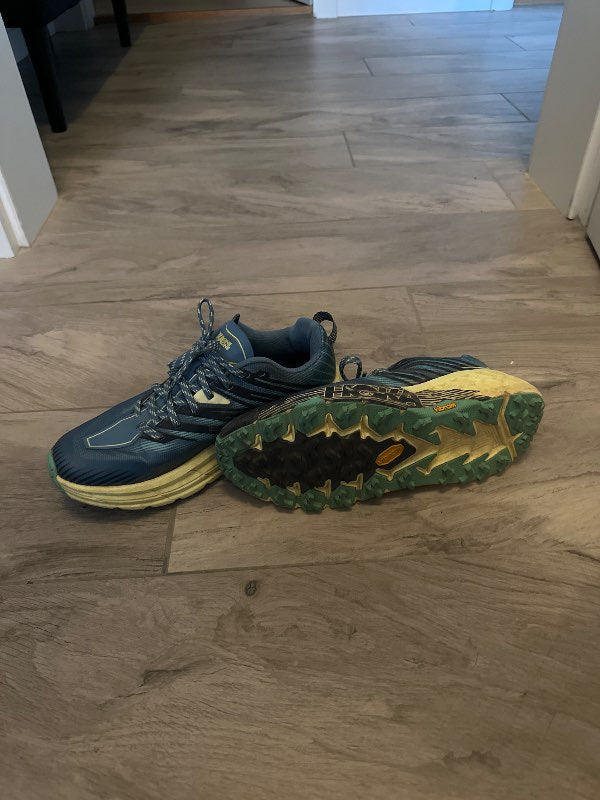Hoka utanvegar skór