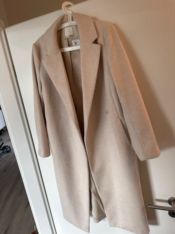 Ljós síð kápa H&M st,44 með vösum