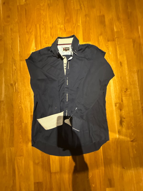 Blá skyrta 7 camicie