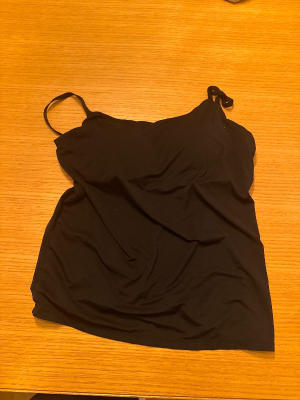 Uniqlo hlýrabolur svartur með innbyggðum topp