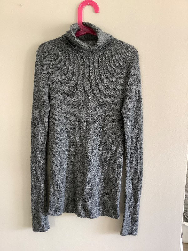 Grá rúllukragapeysa (uniqlo)