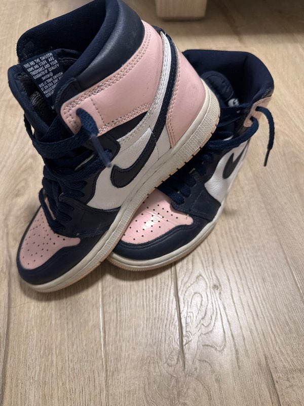 Jordan 4 - bubblegum