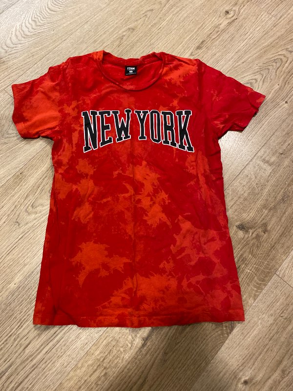 new york rauður bolur